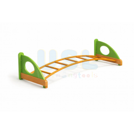 Arch Shape Wall Monkey Bar